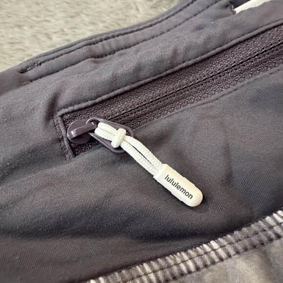 Lululemon Run Speed Skirt Skort Women's size 10 Shorts Gray Pattern Tennis - Picture 4 of 8